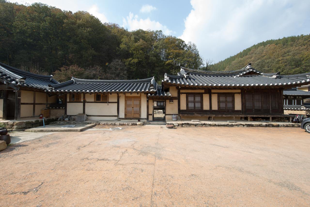 Chalbanggong Jongtaek Hotel Cheongsong Екстериор снимка