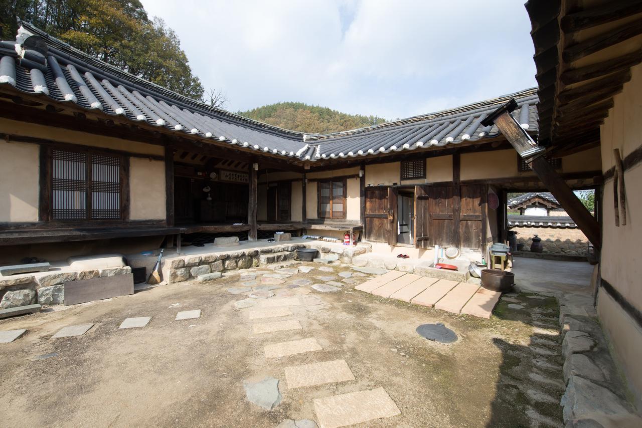 Chalbanggong Jongtaek Hotel Cheongsong Екстериор снимка