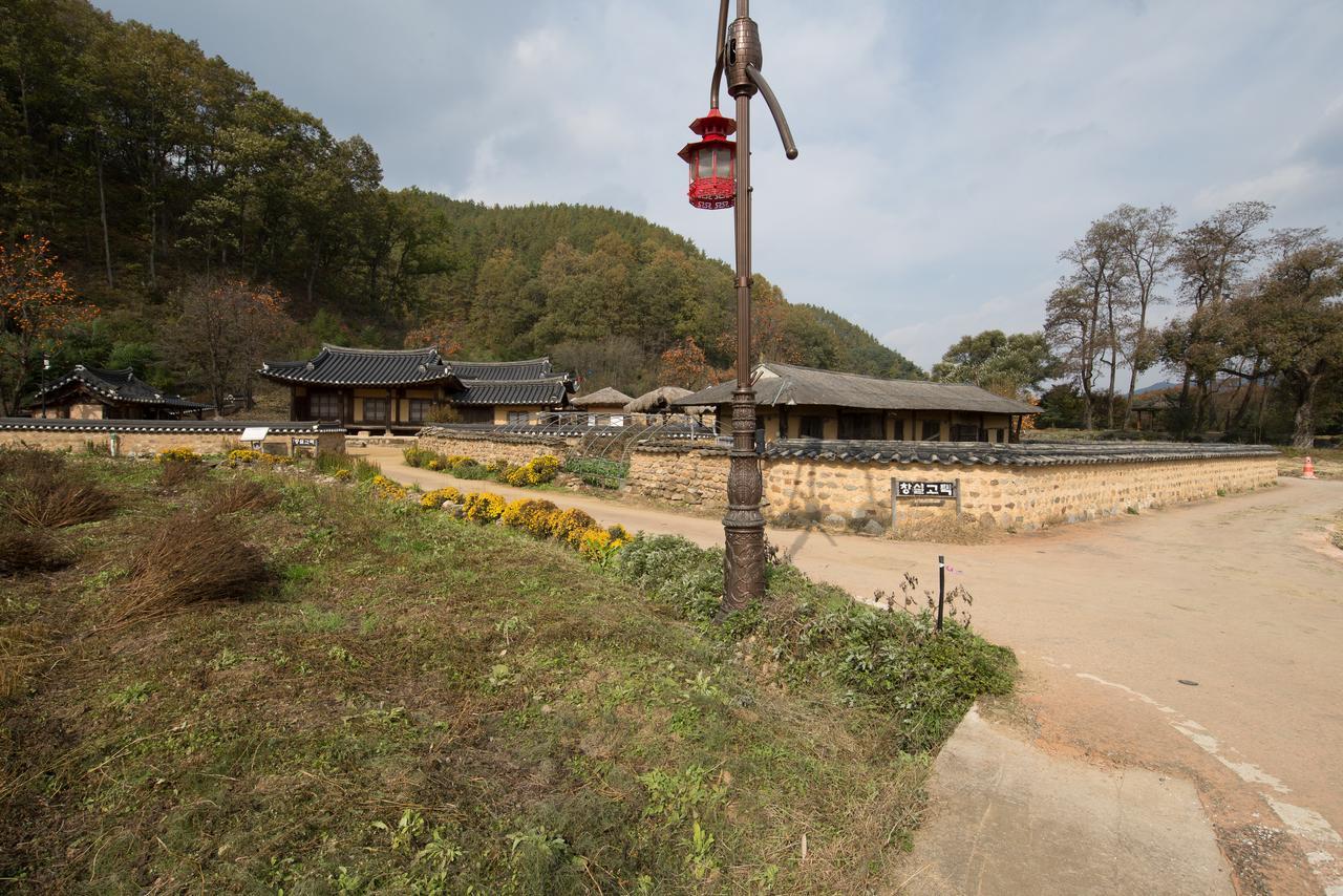 Chalbanggong Jongtaek Hotel Cheongsong Екстериор снимка